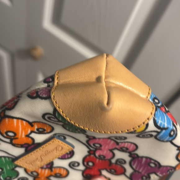 Dooney&Bourke Disney rare rainbow ballon pouch - Picture 4 of 9